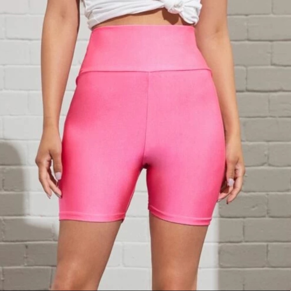 Wide waistband biker shorts